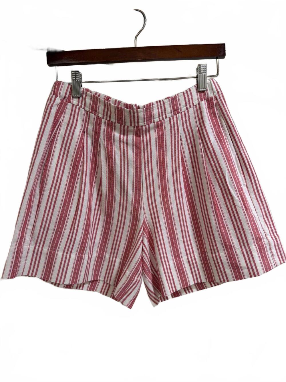 NEW IVY JANE red stripe short in red